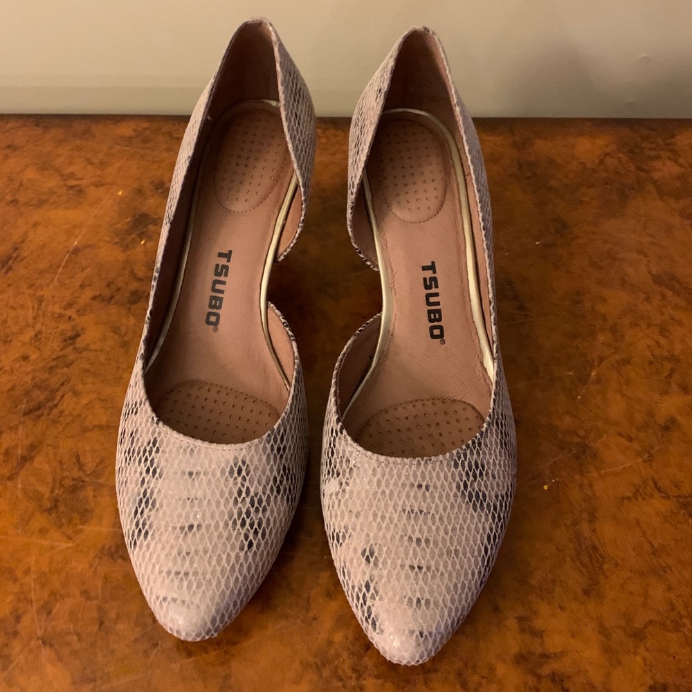 Tsubo Suede Heels, 9.5 NWOT